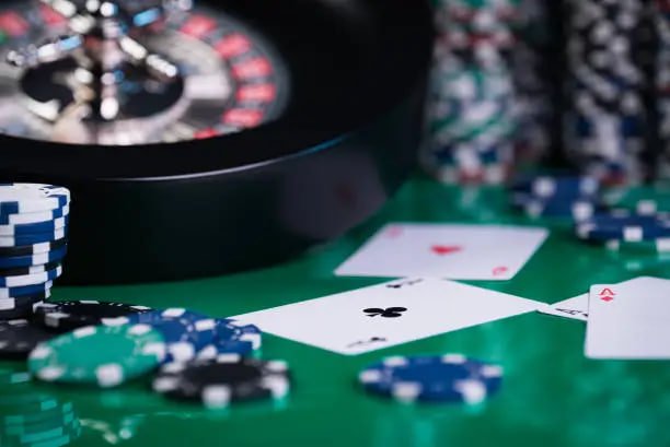 burmaking APP မိုဘိုင်းတွင် Live Casino ကစားနေသောပုံ